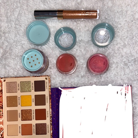 Colourpop Makeup Bundle! - Picture 3 of 5